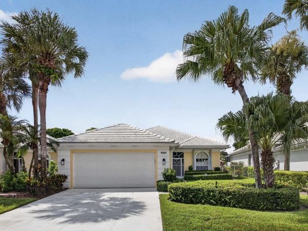 8390 E GARDEN OAKS Circle, Palm Beach Gardens, FL 33410