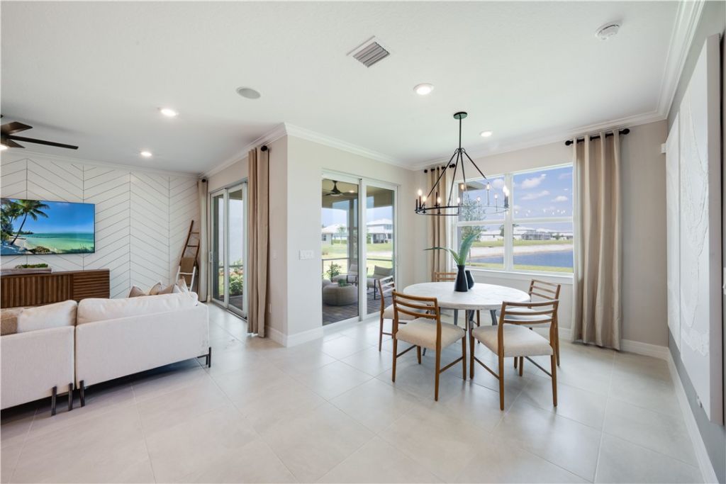 8340 Pequod Avenue, Unit 124 Cedar, Vero Beach, FL 32967 Photo