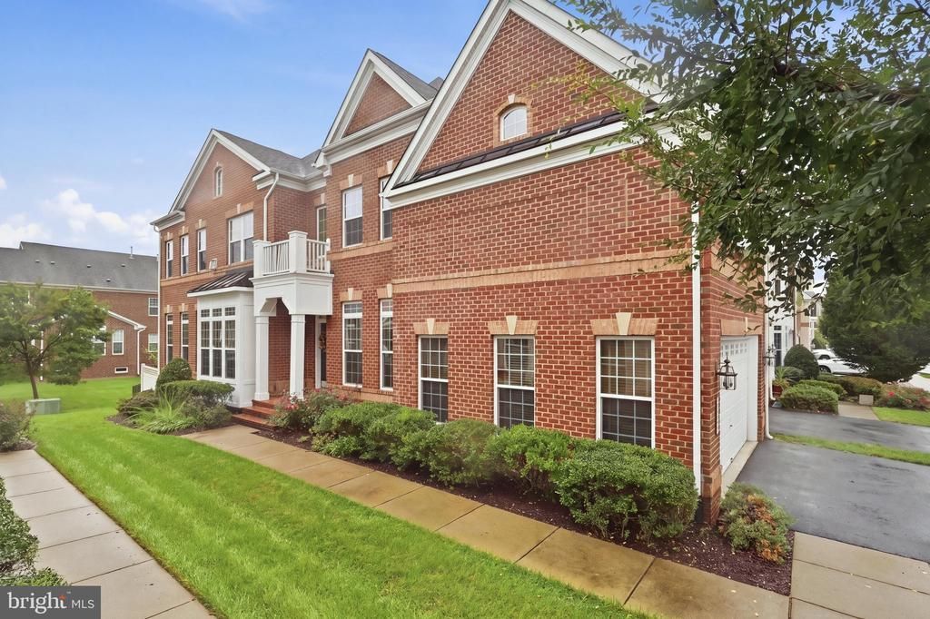 3888 Billberry Drive, Fairfax, VA 22033 Main Photo