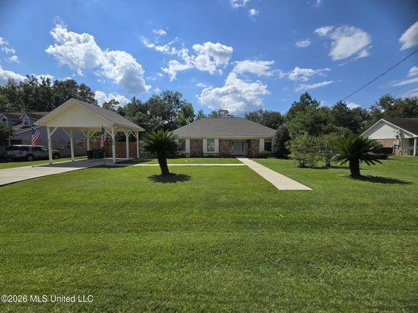 1413 Hide A Way Lane, Carriere, MS 39426