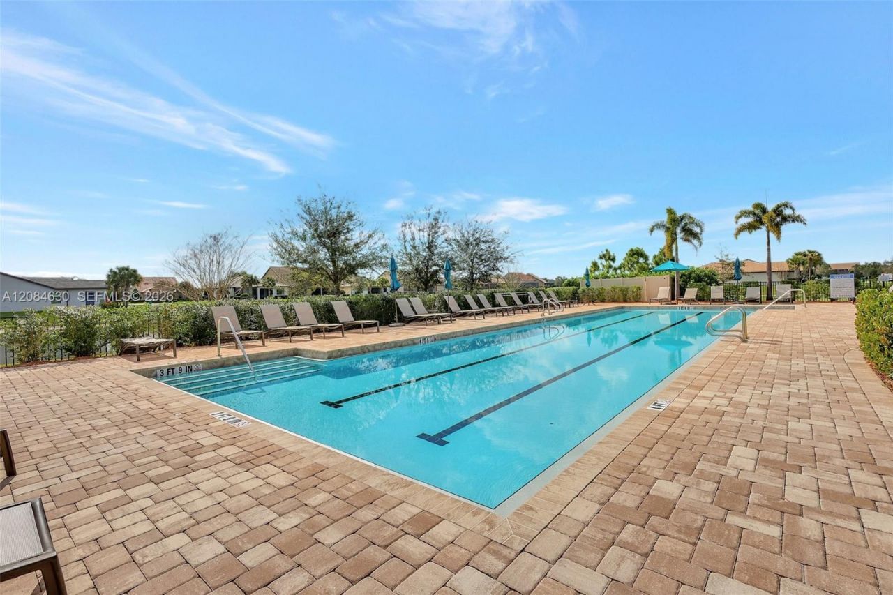 727 SE Boboli Way, Port Saint Lucie, FL 34984 Photo