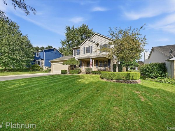1726 Weyhill Drive , Wixom, Mi 48393