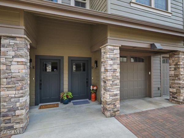 24481 E Pinnacle Ct , Unit D, Liberty Lake, WA 99019