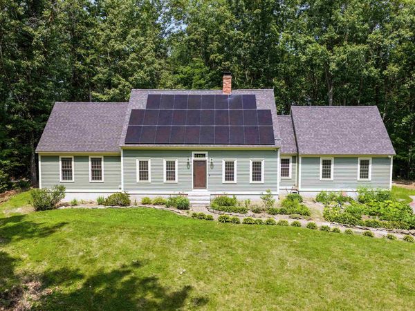 16 Thornton Lane, Lee, NH 03861