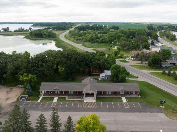 102 Glenhaven Drive , Battle Lake, MN 56515