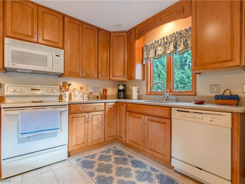12969 Robinwood Street NE, Alliance, OH 44601 Photo 13