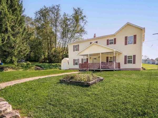 2833 Gladesville Road, Independence, WV 26374