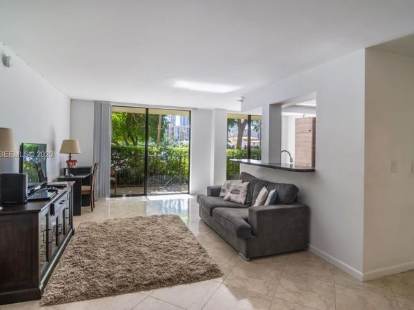 290 174TH Street, Unit L18, Sunny Isles Beach, FL 33160