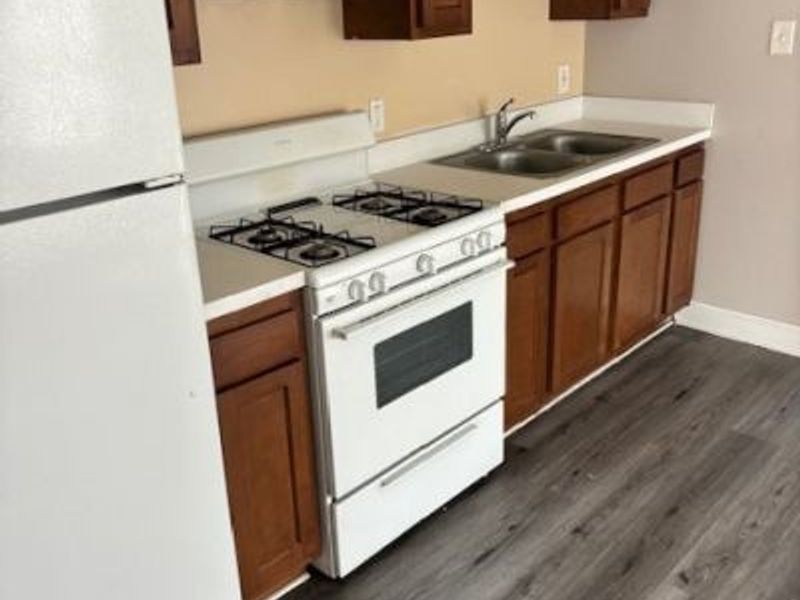 10917 Bernard Avenue, Unit 8, Cleveland, OH 44111 Photo 6