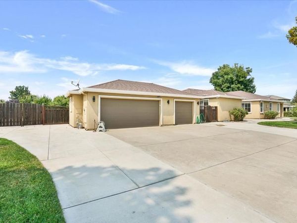 7820 Zilli Drive, Tracy, CA 95304