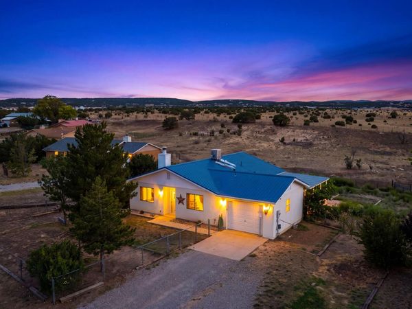 3 Scott Road, Edgewood, NM 87015