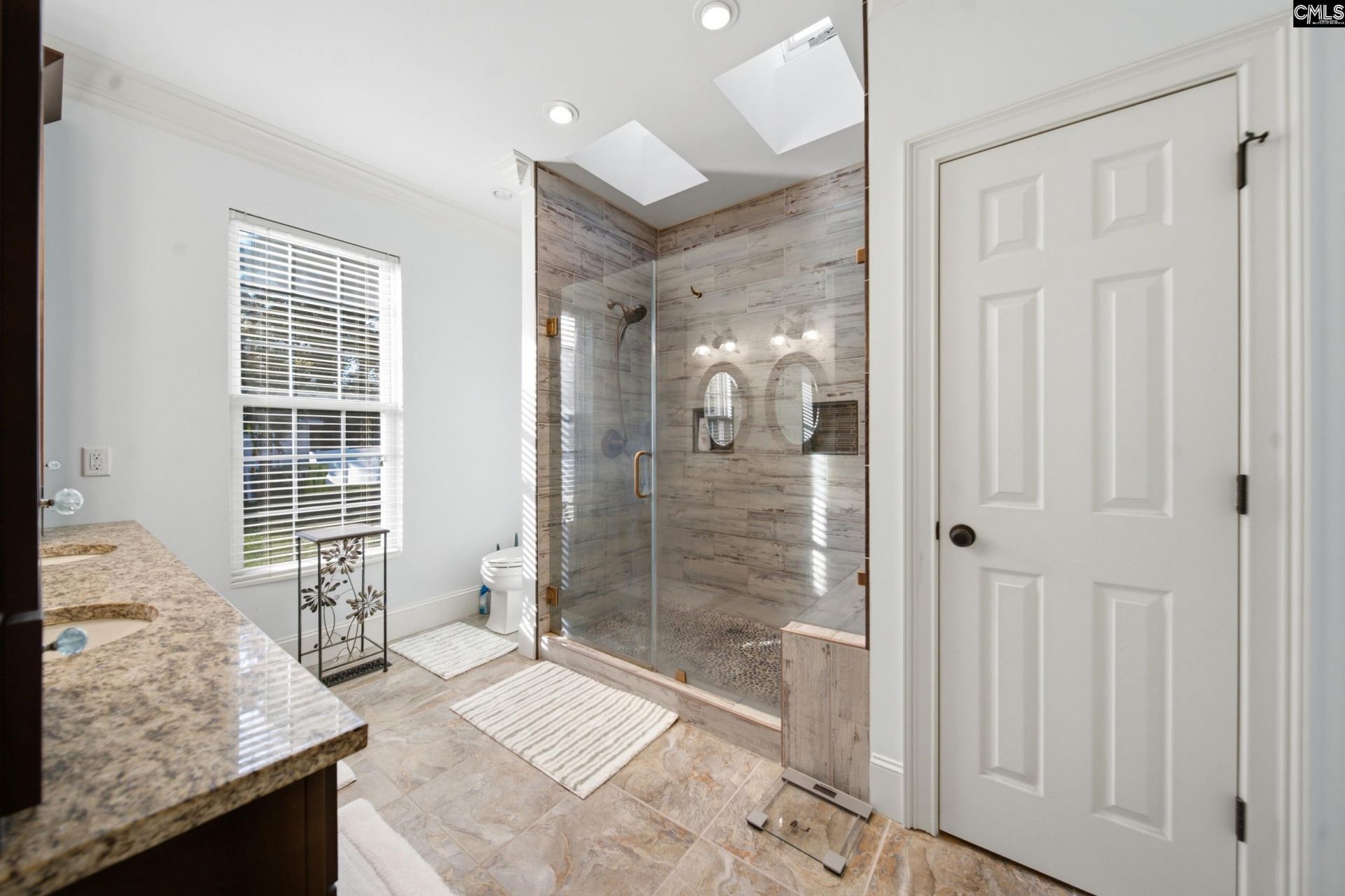 101 River Creek Drive Photo 19