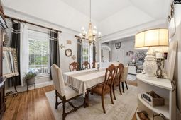 101 River Creek Drive photo 4