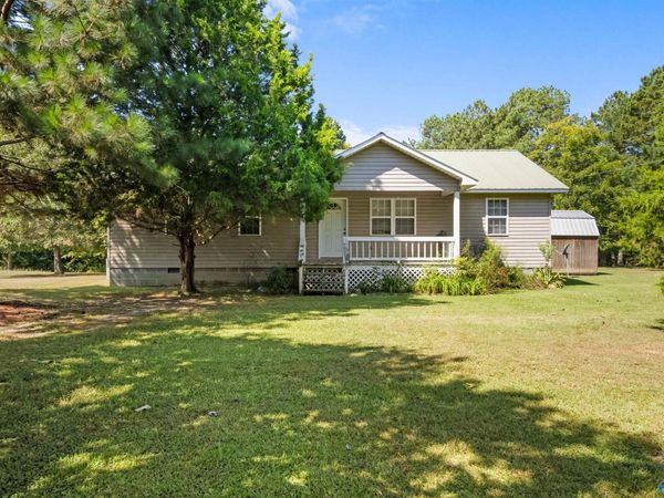2011 Croft Ferry Road E, Hokes Bluff, AL 35903