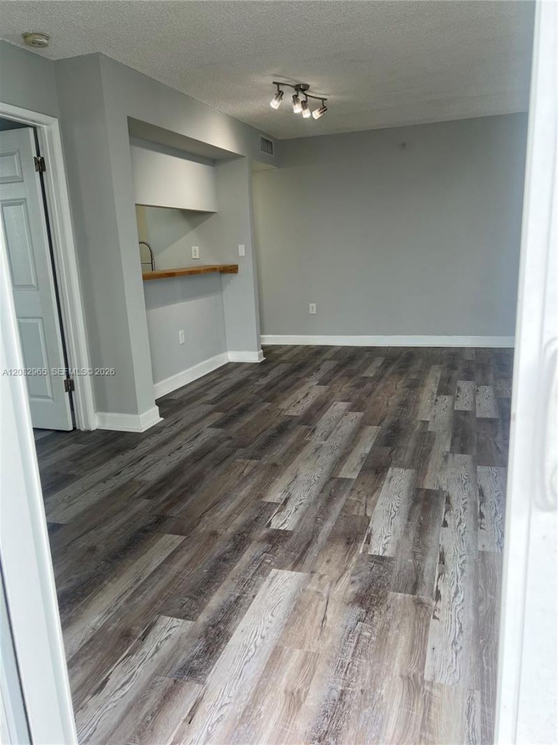 800 N Miami Ave , Unit E-909, Miami, FL 33136 Photo