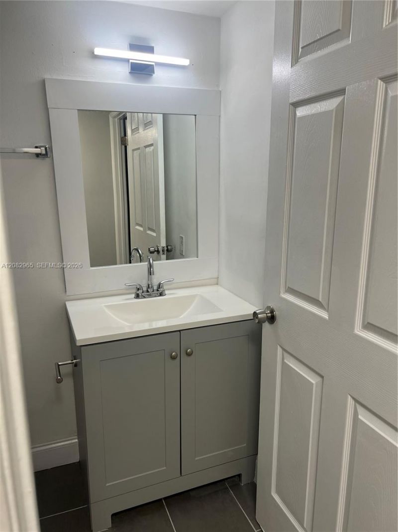 800 N Miami Ave , Unit E-909, Miami, FL 33136 Photo