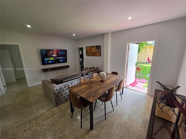 234 NE 111th St , Miami, FL 33161