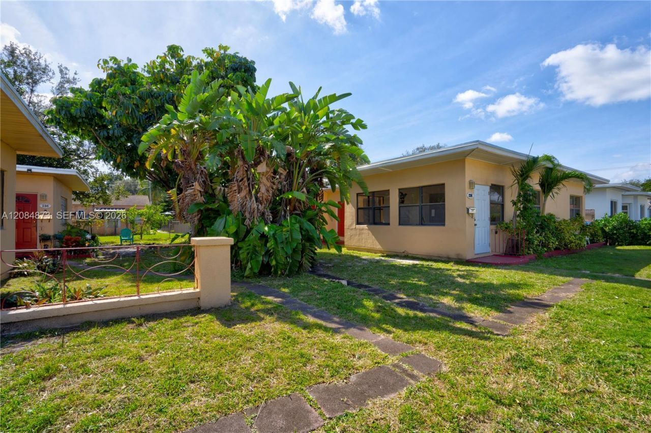 234 NE 111th St, Miami, FL 33161 Photo