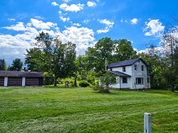 3871 W Bacon Road, Hillsdale, MI 49242