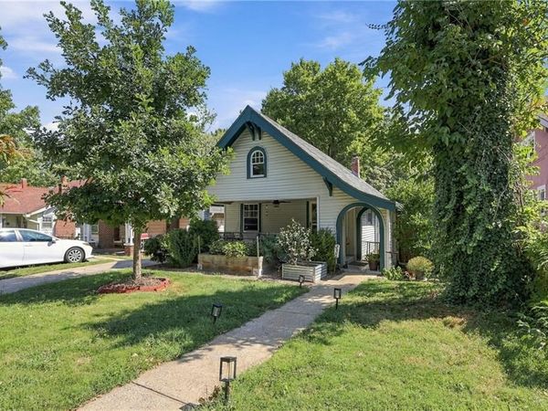 3823 Genessee Street, Kansas City, MO 64111