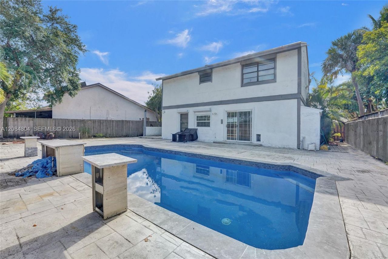 3753 NW 73rd Way, Coral Springs, FL 33065 Photo