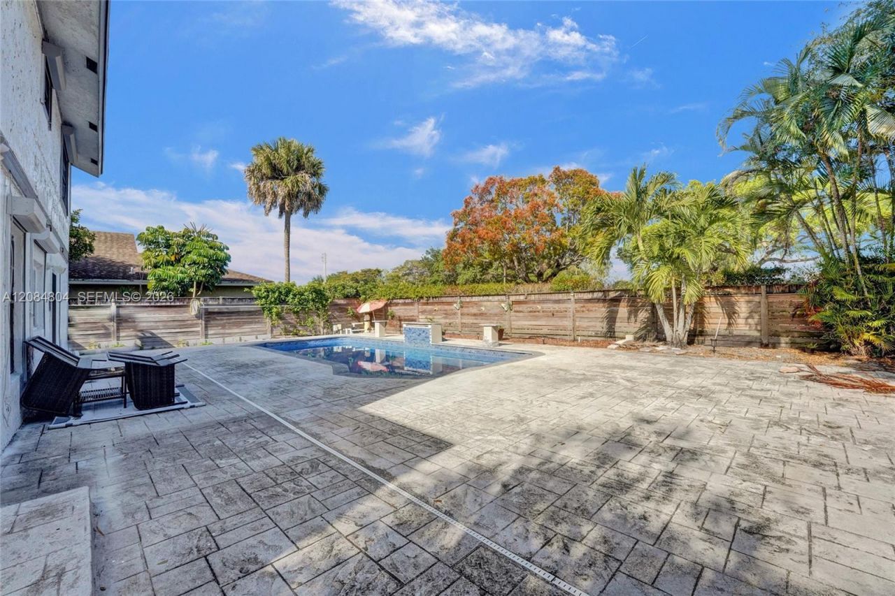3753 NW 73rd Way, Coral Springs, FL 33065 Photo