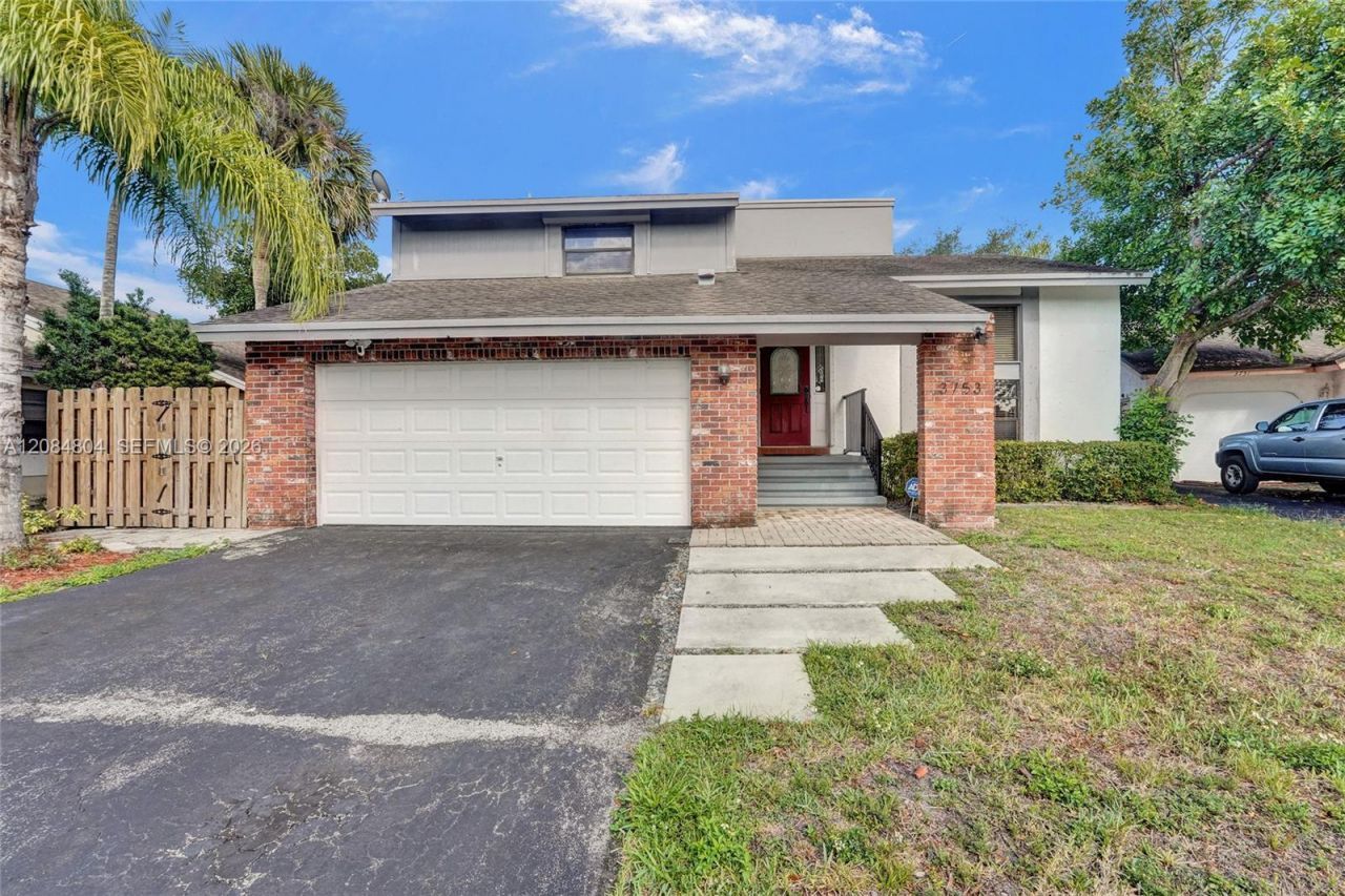 3753 NW 73rd Way, Coral Springs, FL 33065 Photo