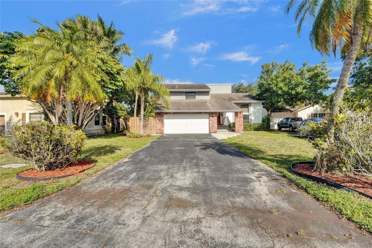 3753 NW 73rd Way, Coral Springs, FL 33065 Photo