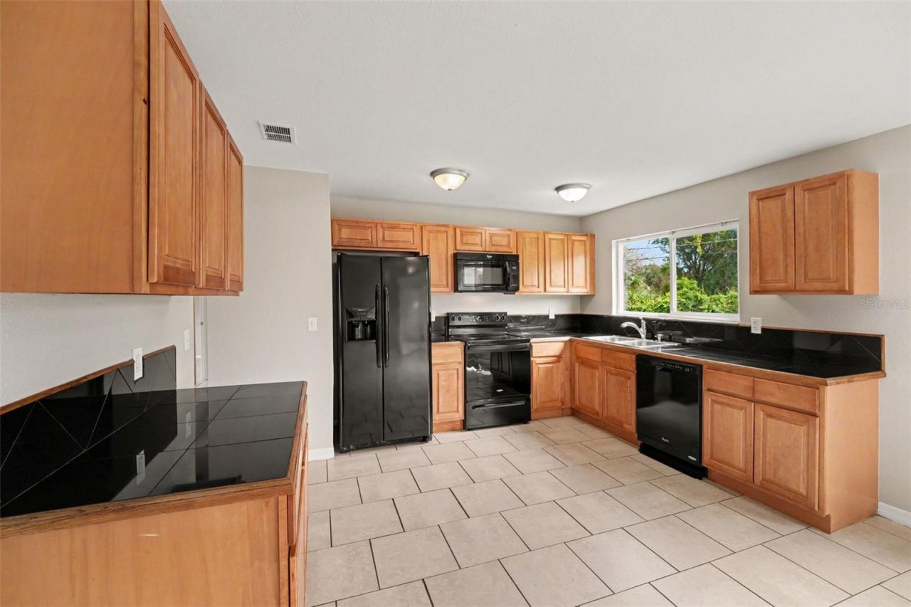 209 Manth Avenue , Cocoa, FL 32927 Photo