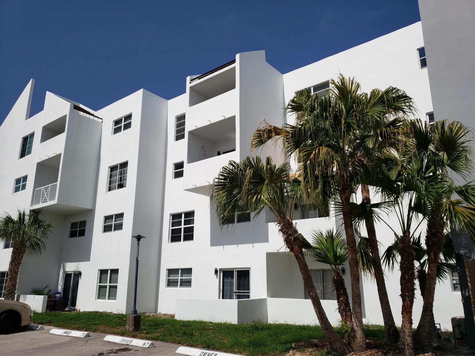 2860 NE 14th St Street, Unit 404D, Pompano Beach, FL 33062 Photo