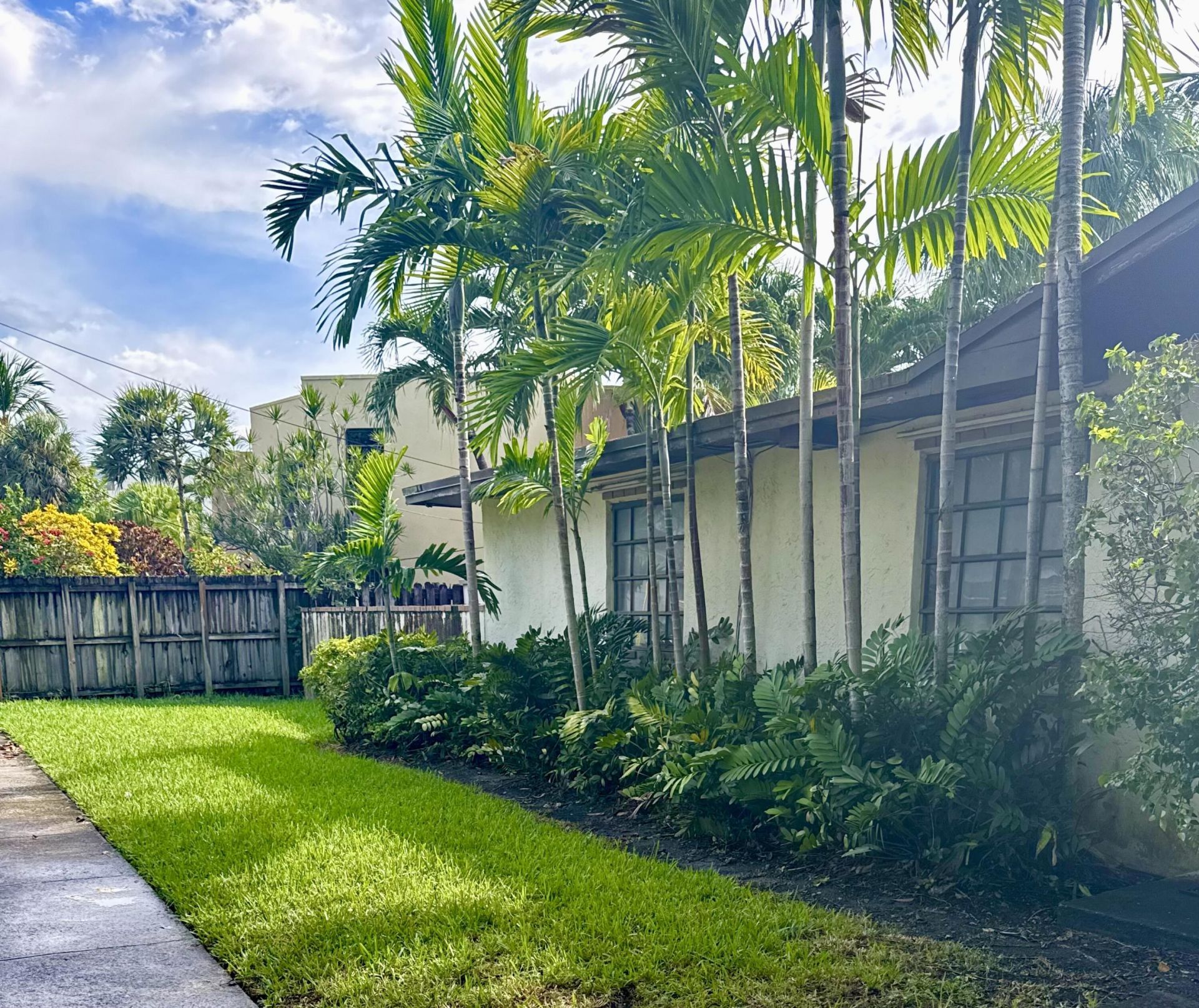 2390 NE 199th Street, Aventura, FL 33180 Photo