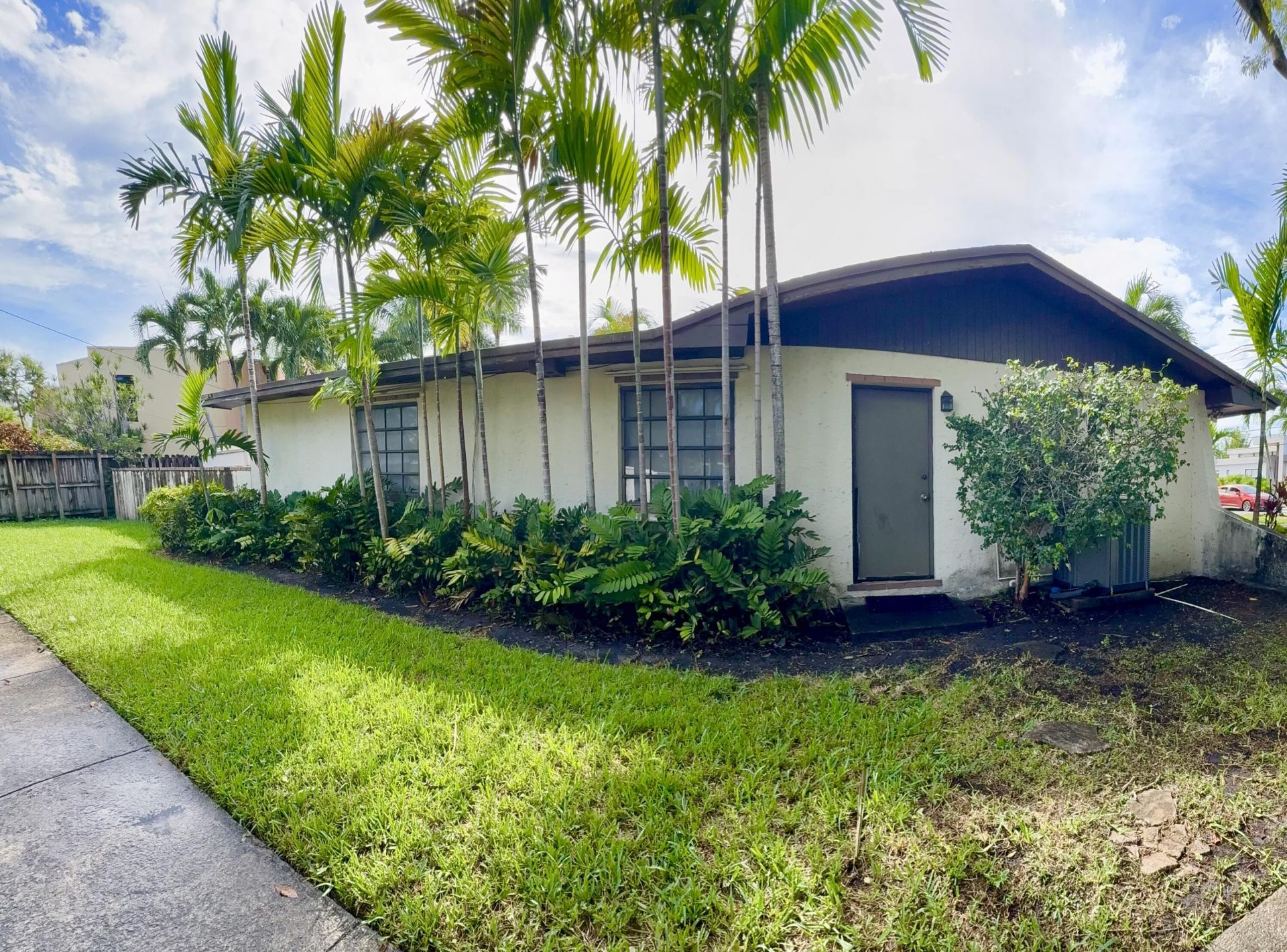 2390 NE 199th Street, Aventura, FL 33180 Photo