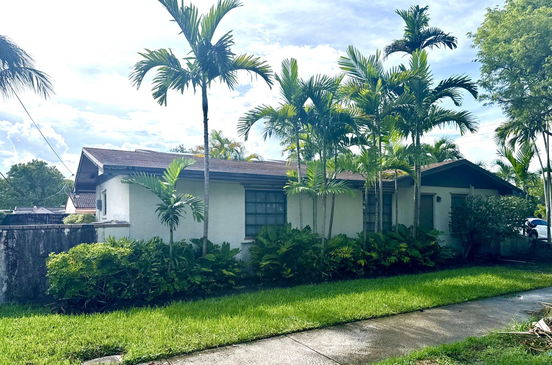 2390 NE 199th Street, Aventura, FL 33180 Photo