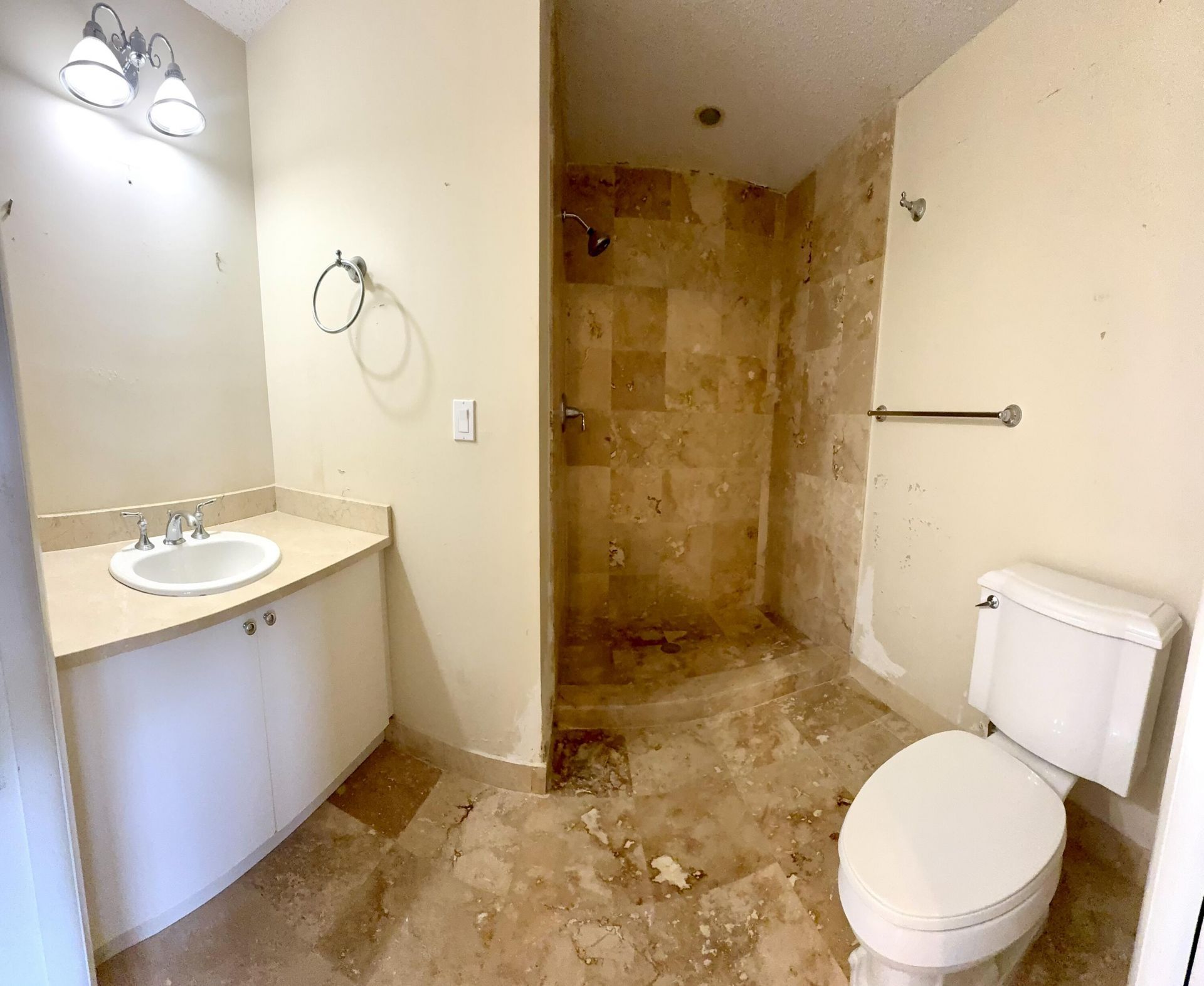 2390 NE 199th Street, Aventura, FL 33180 Photo