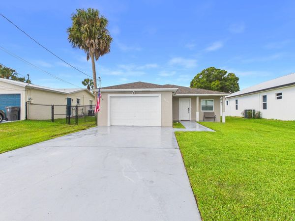 6784 3rd Street, Jupiter, FL 33458