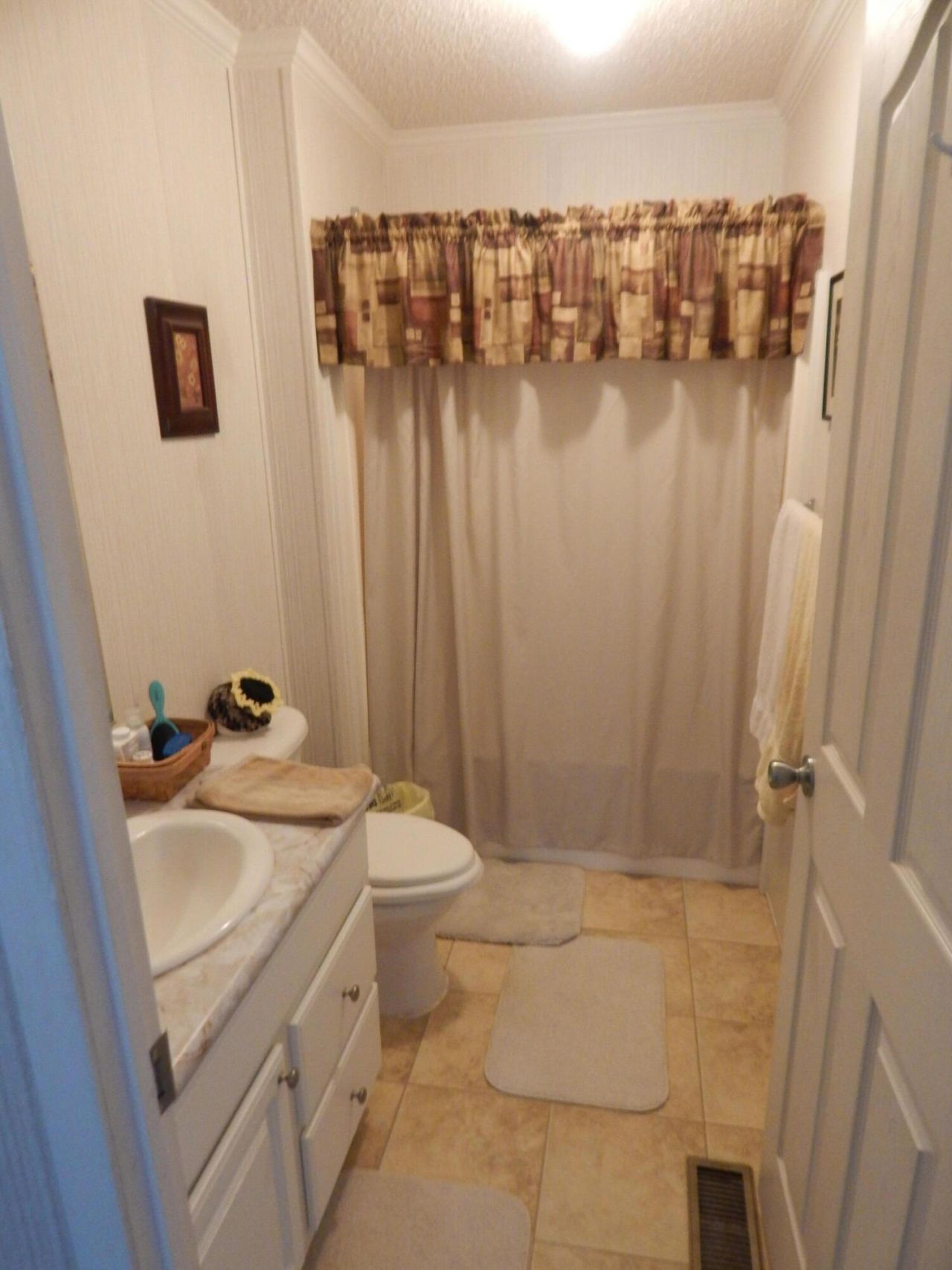 161 Country Lane Photo 10