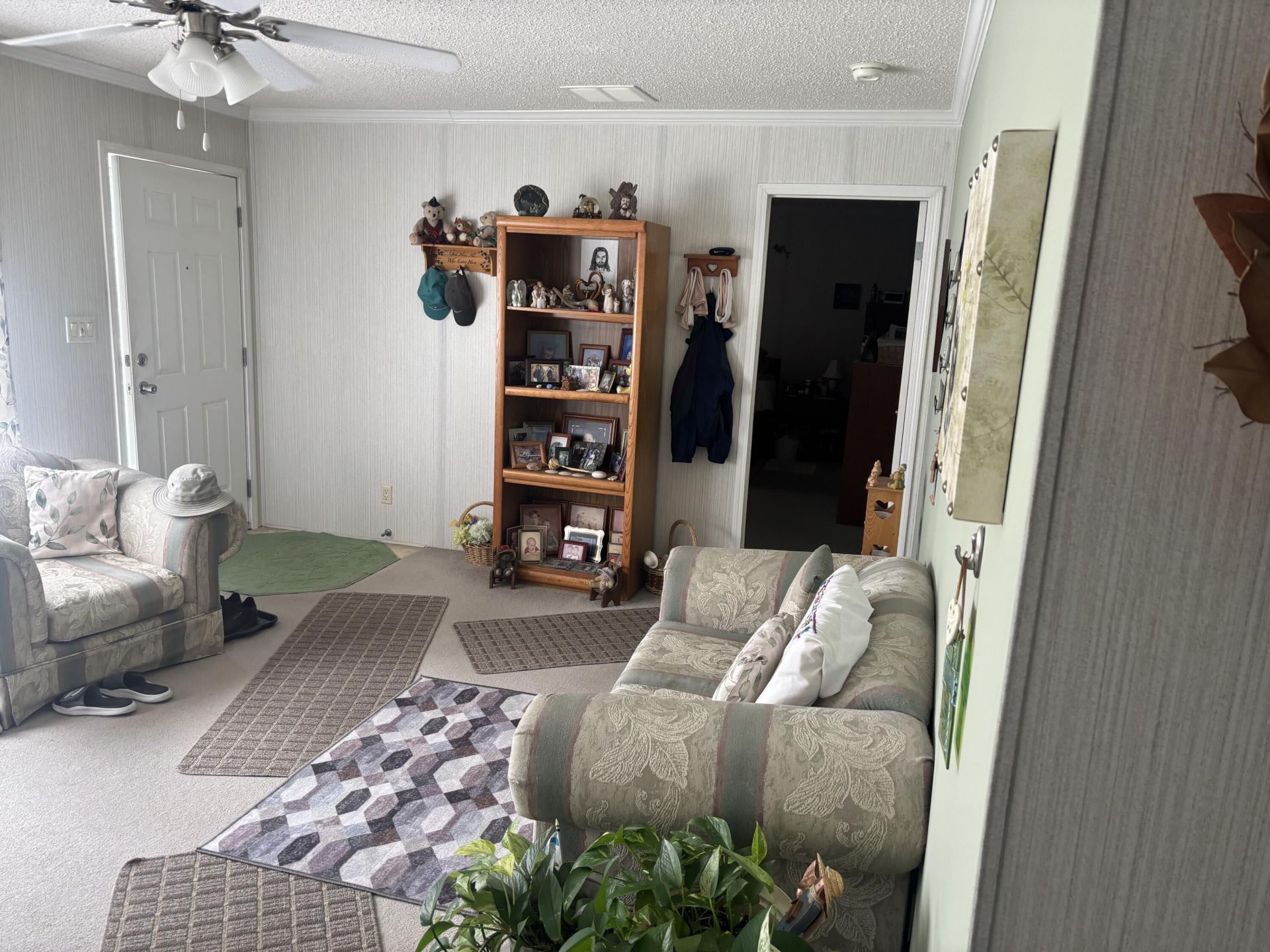 161 Country Lane Photo 5