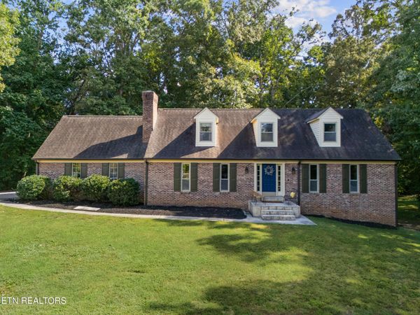 10036 Cheltenham Drive, Knoxville, TN 37922