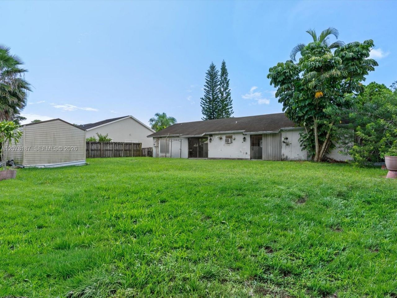 939 S Bluebird Ln, Homestead, FL 33035 Photo