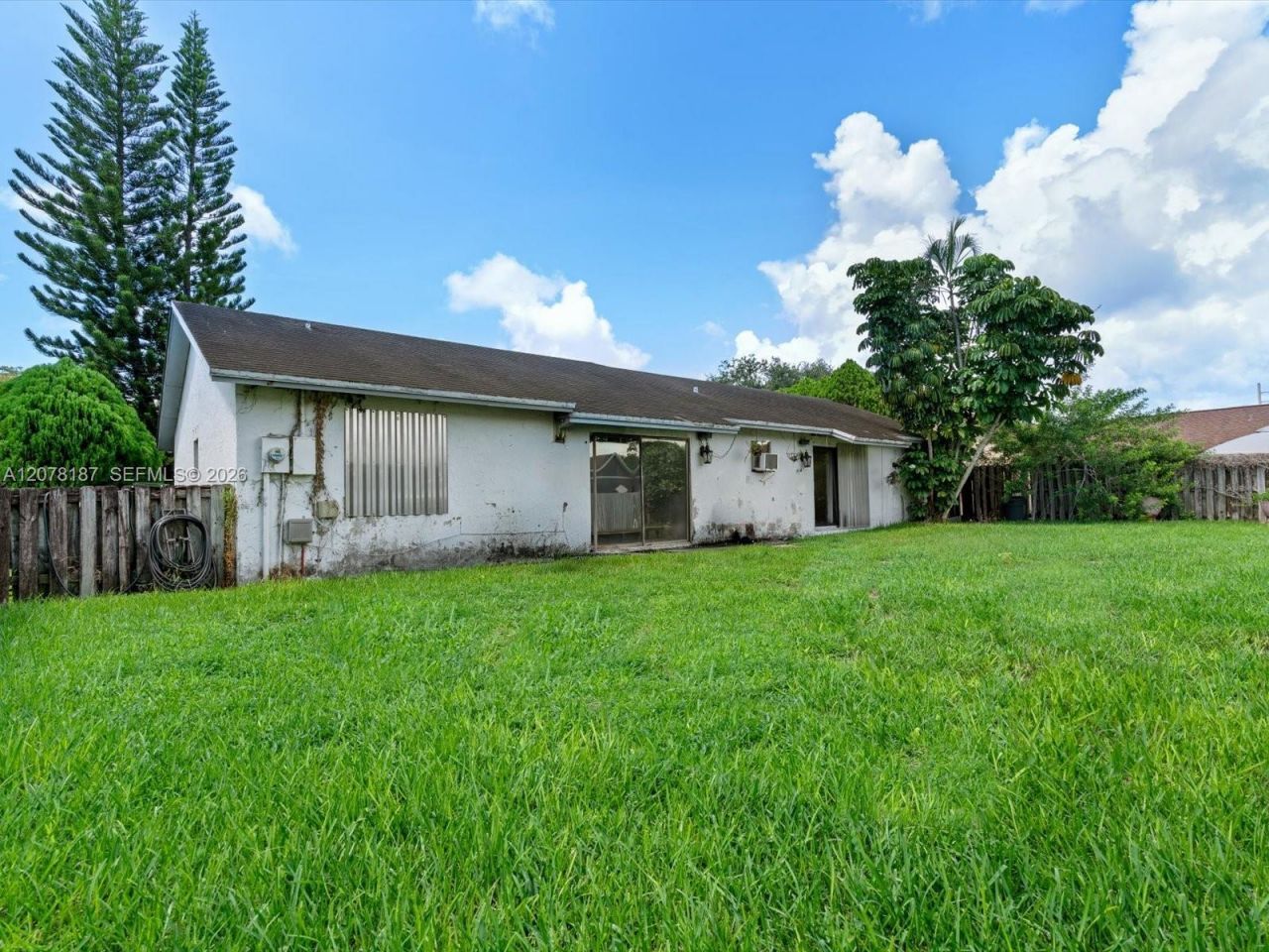 939 S Bluebird Ln, Homestead, FL 33035 Photo