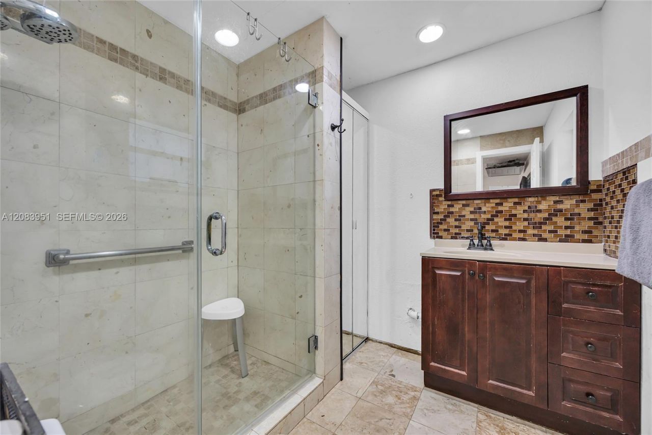 8441 Sunset Strip, Sunrise, FL 33322 Photo