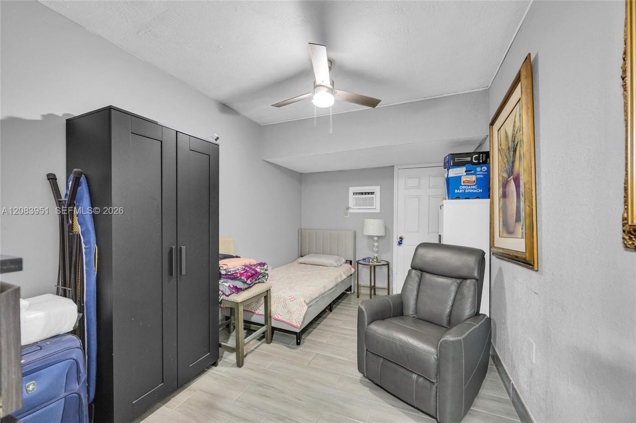 8441 Sunset Strip, Sunrise, FL 33322 Photo