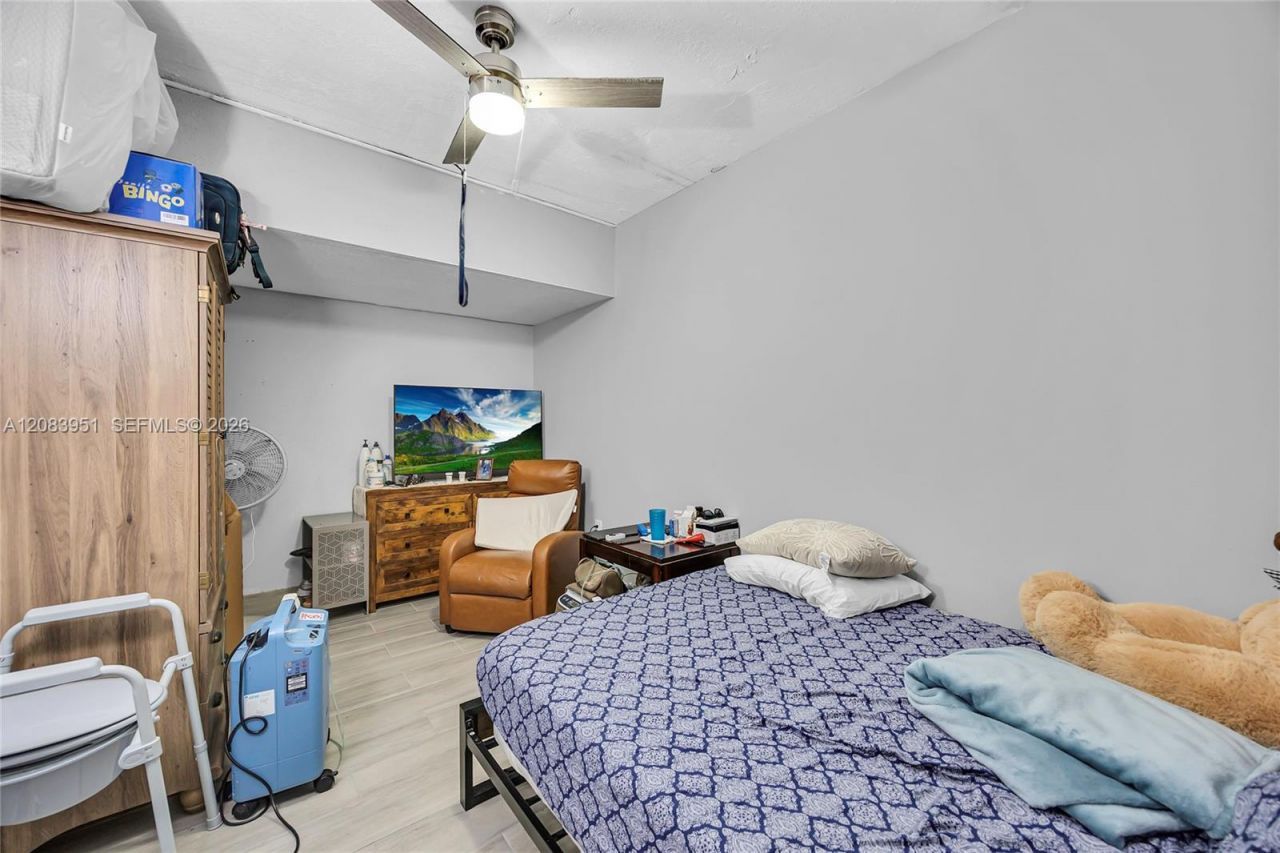 8441 Sunset Strip, Sunrise, FL 33322 Photo