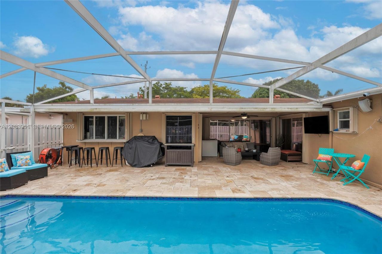 8441 Sunset Strip, Sunrise, FL 33322 Photo