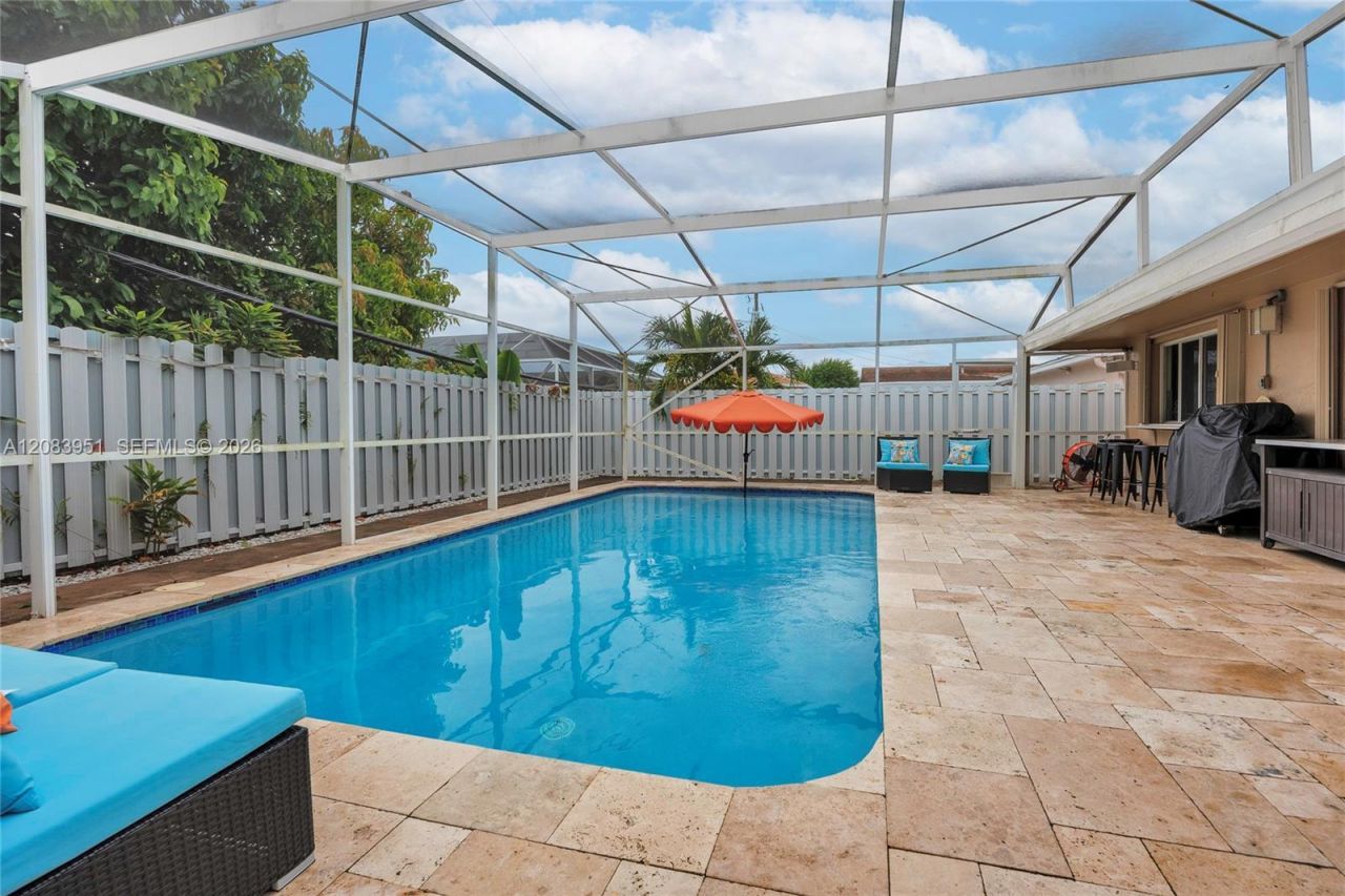 8441 Sunset Strip, Sunrise, FL 33322 Photo