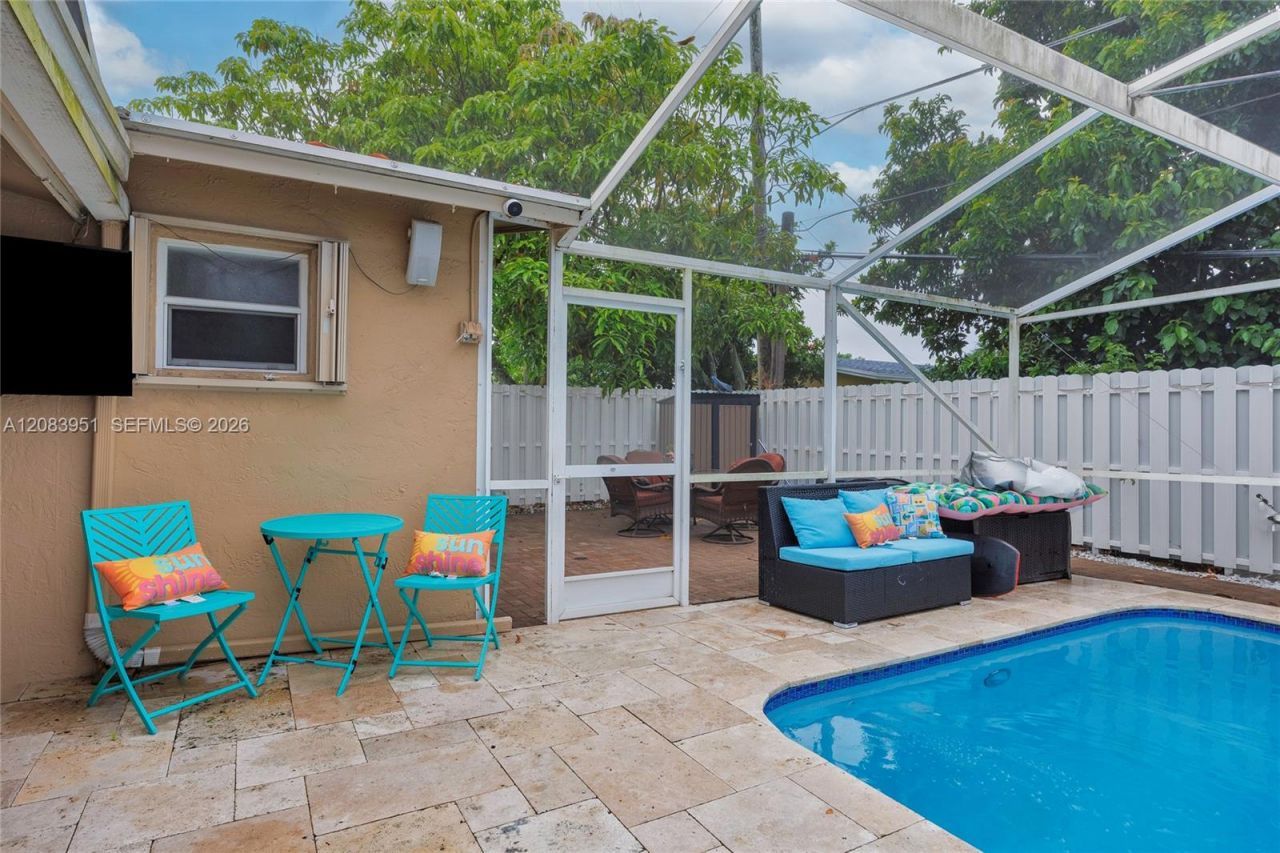 8441 Sunset Strip, Sunrise, FL 33322 Photo