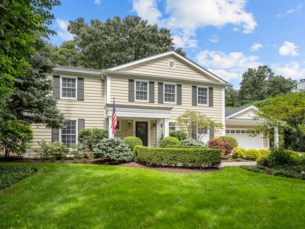 777 Cherokee Road , Lake Forest, IL 60045