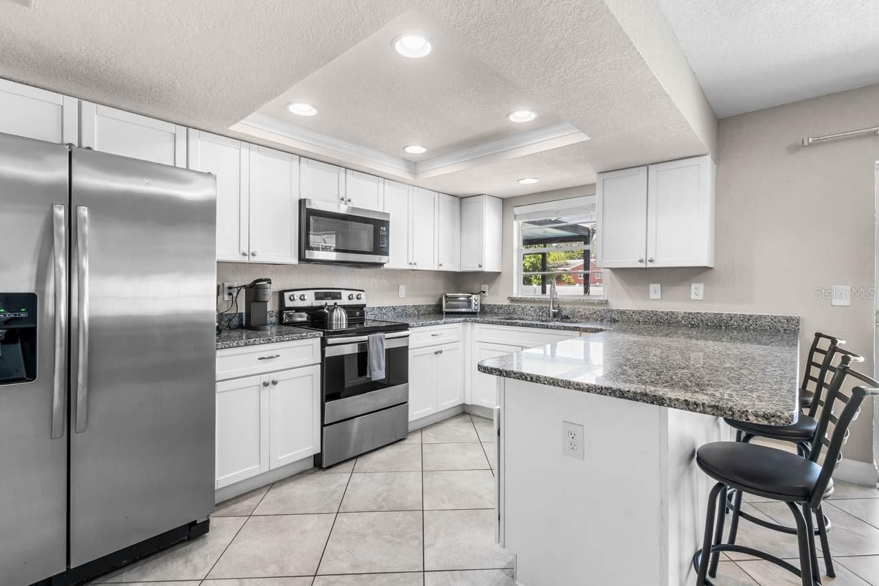 7036 13th Street E, Sarasota, FL 34243 Photo
