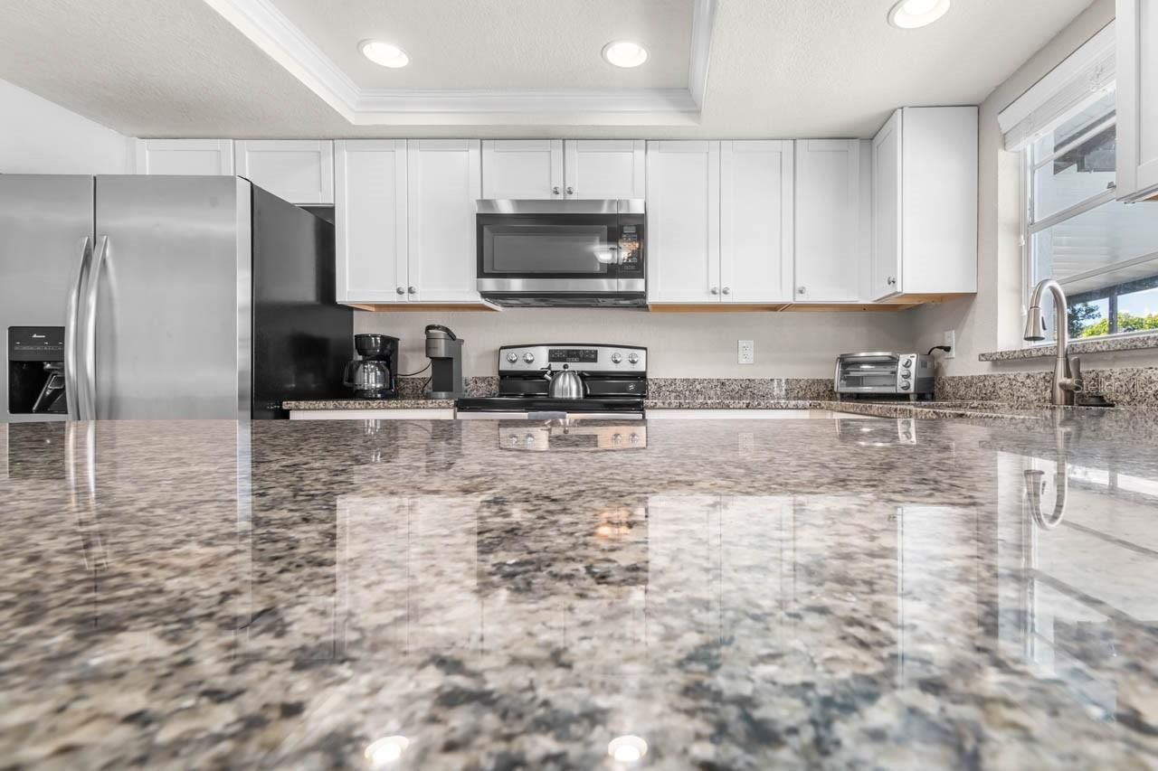 7036 13th Street E, Sarasota, FL 34243 Photo