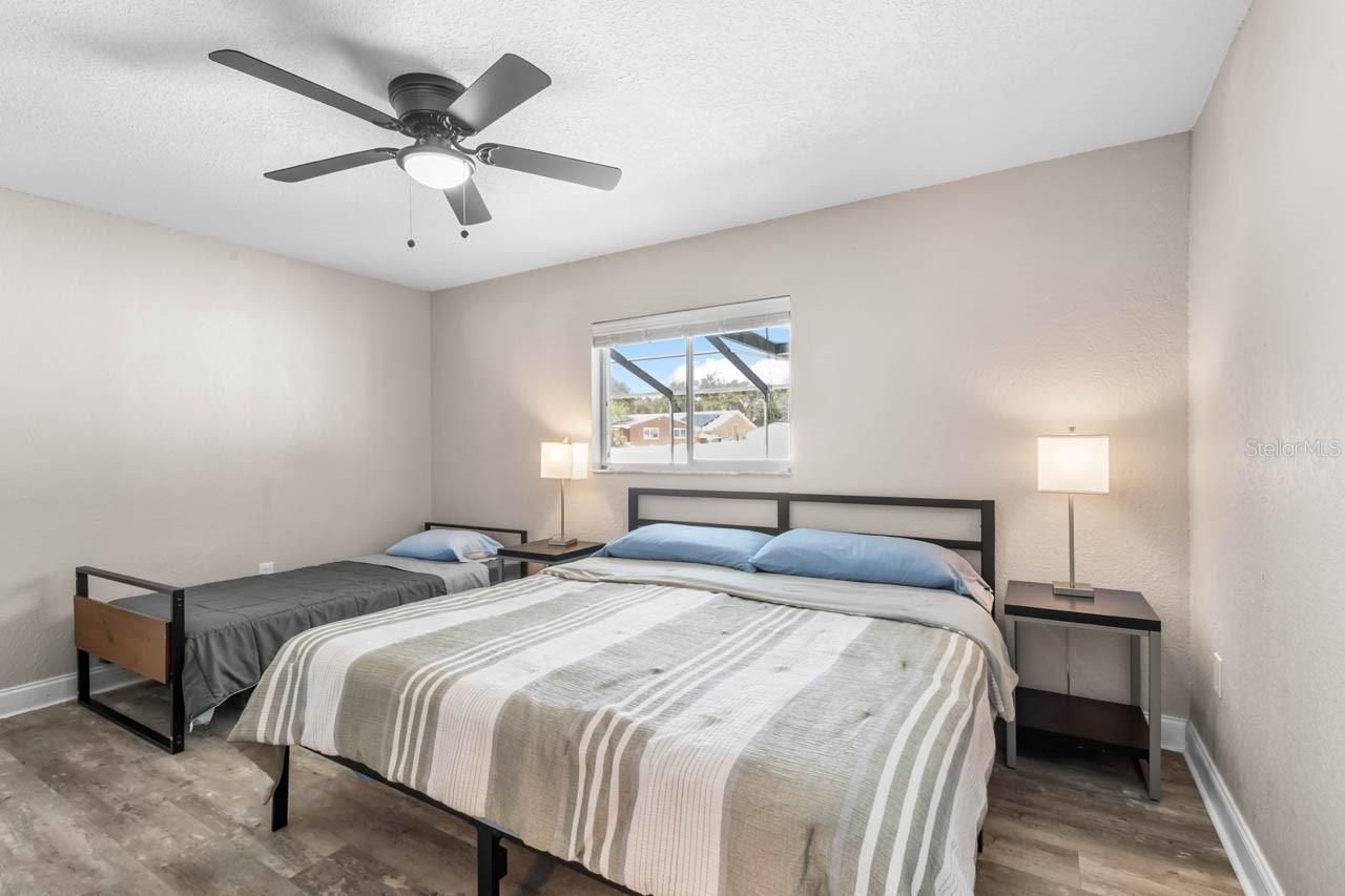 7036 13th Street E, Sarasota, FL 34243 Photo